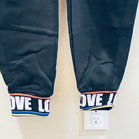 ASHLEY STEWART “LOVE” Athleisure Jogger Pants - Picture 5 of 6